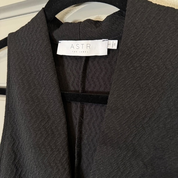 ASTR THE LABEL | Textured Body Con Dress Black Midi Size Small - Picture 6 of 12